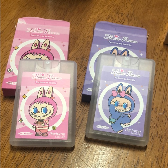 Labubu Gift Set - Picture 2 of 5